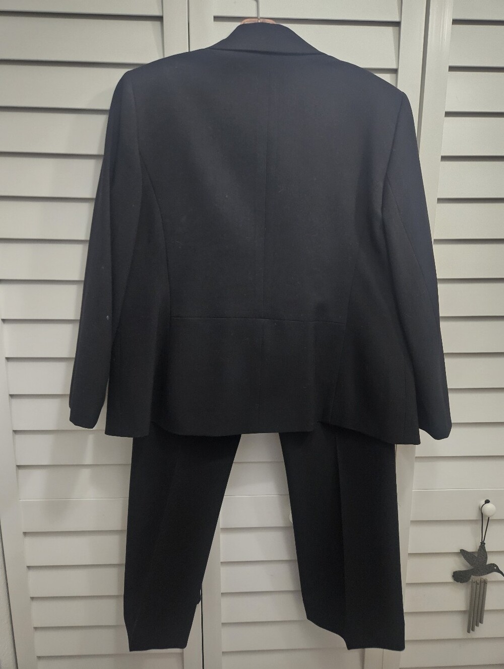 Nine West Woman's Black Two-Piece Suit Jacket & Pants. 12 - Picture 8 of 9